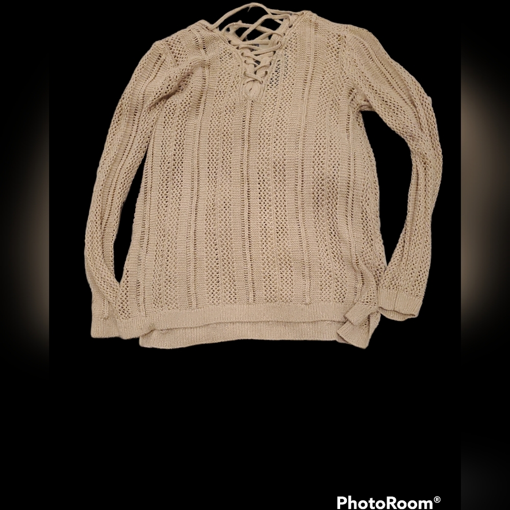 Sz M guess shirt - Picture 2 of 4